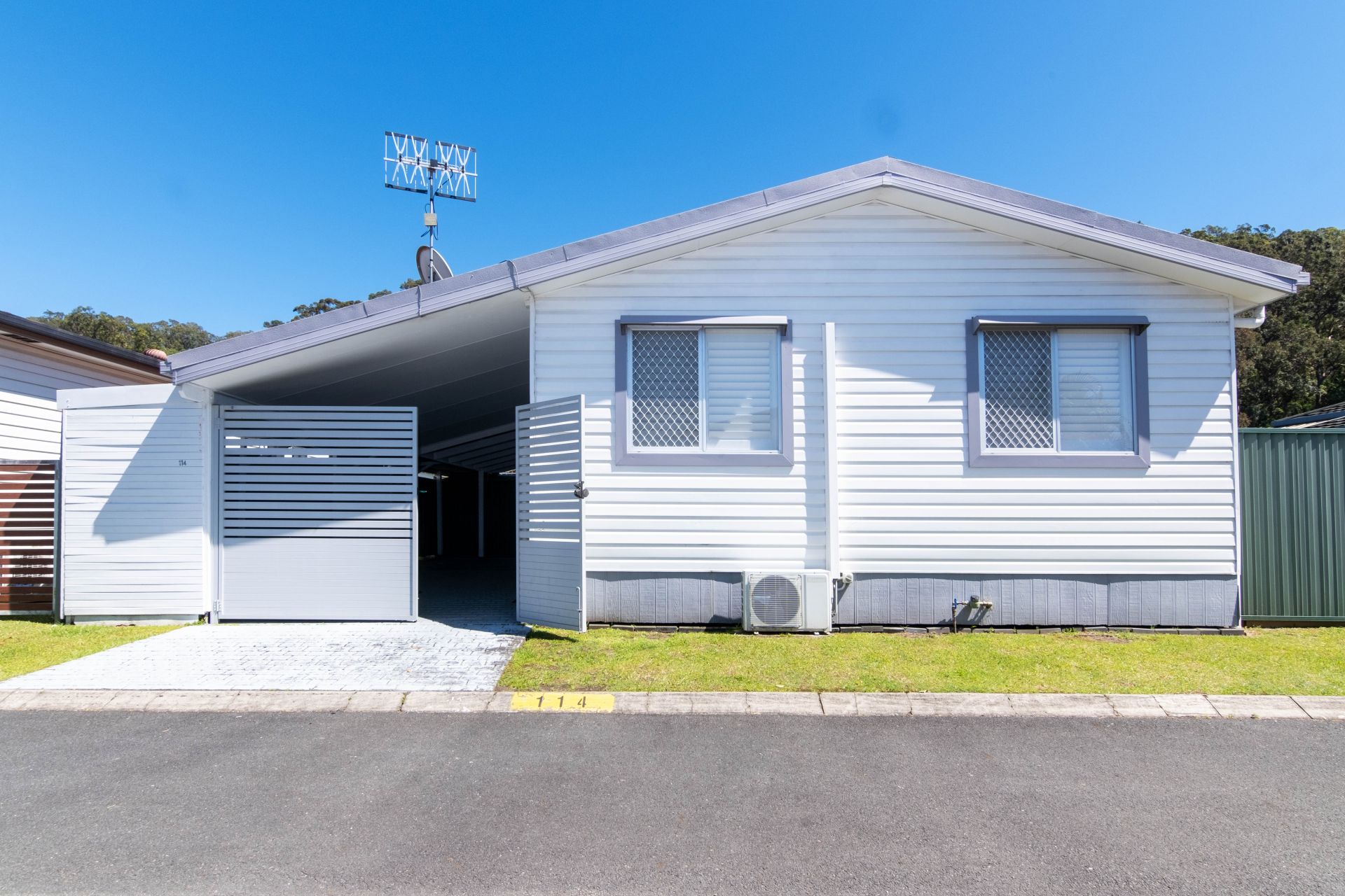 114/3 Township Drive, Burleigh Heads Lacey West