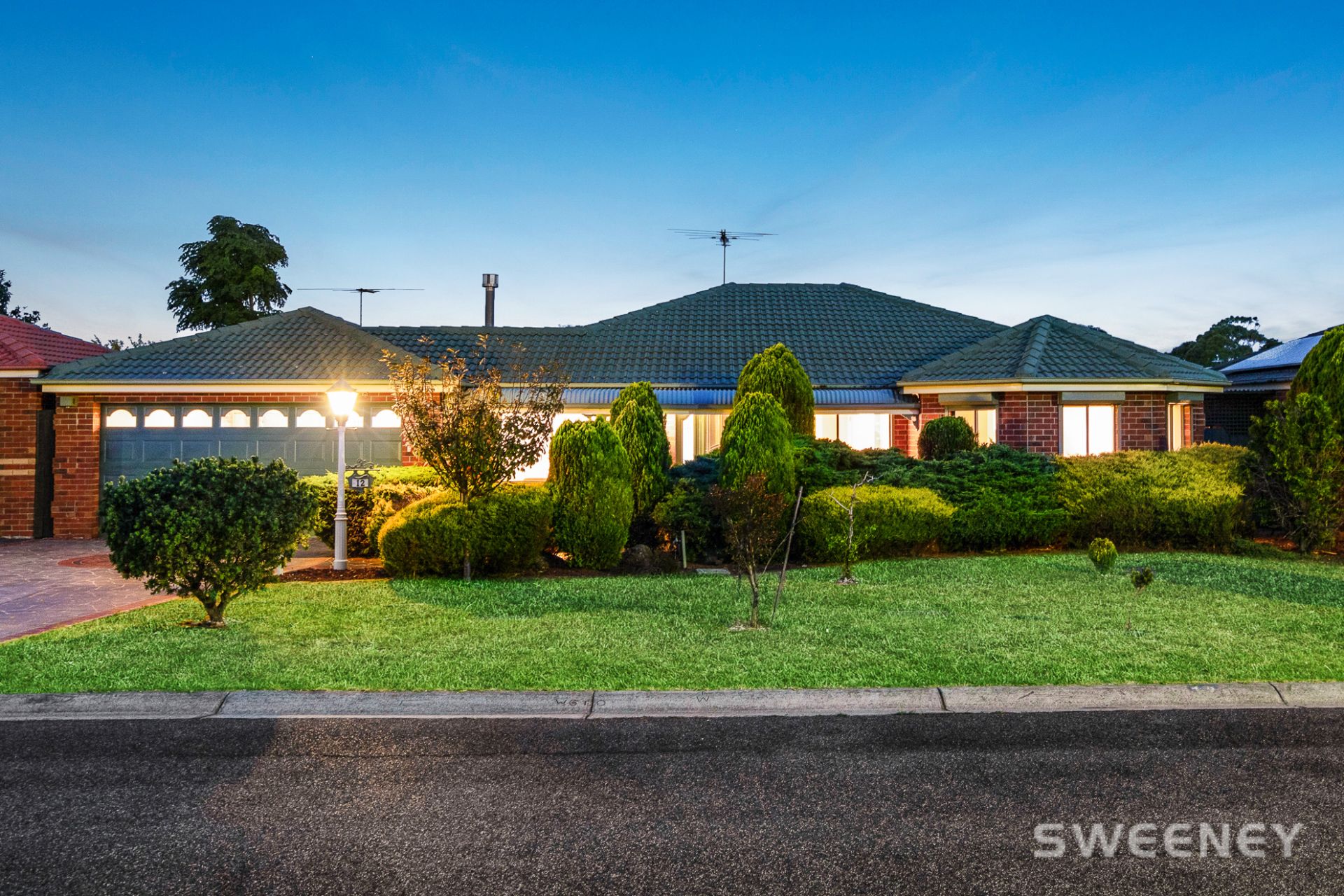 12 Heritage Court, Altona - Thumbnail 2