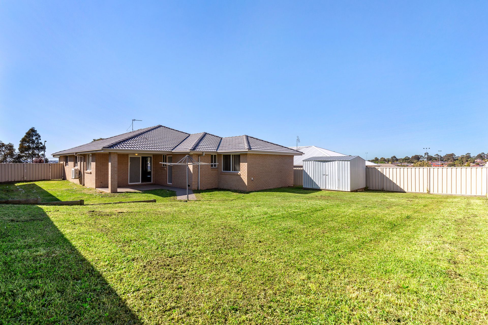 Real Estate For Lease 11 Portabello Crescent Thornton , NSW