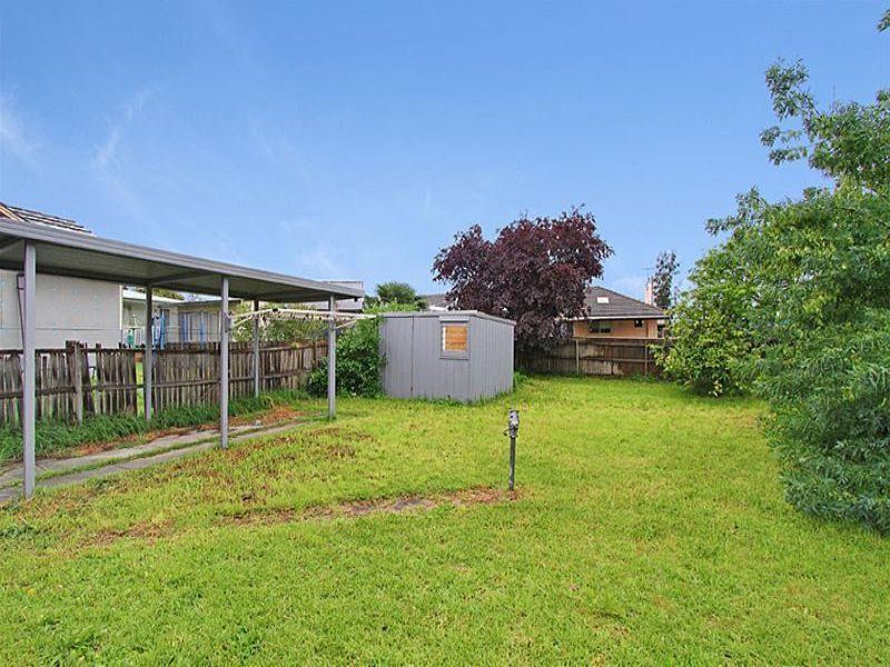3 BEDROOM HOUSE CLOSE TO ALL!