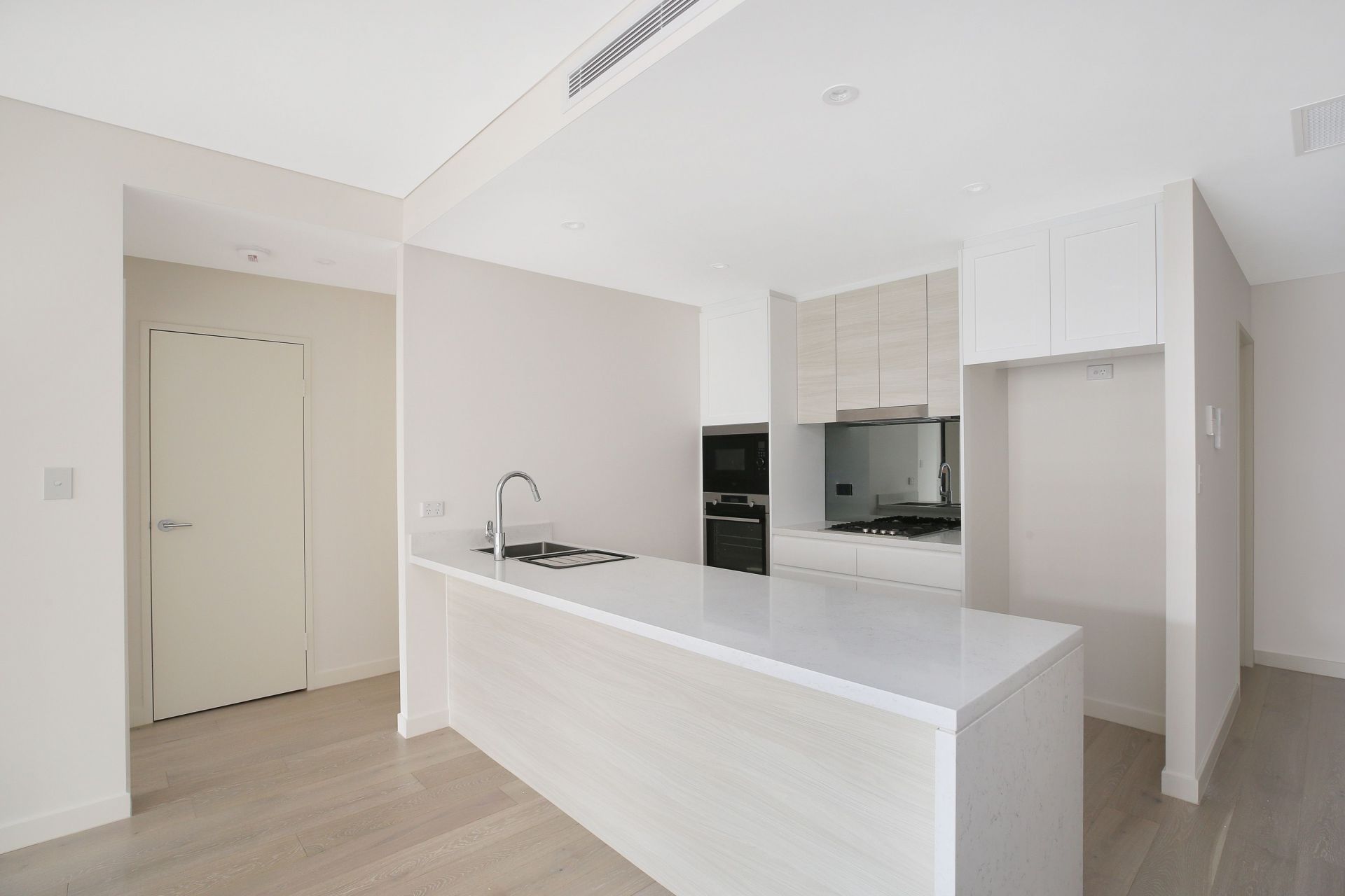 201/556 President Avenue, Sutherland, Sutherland - Thumbnail 4