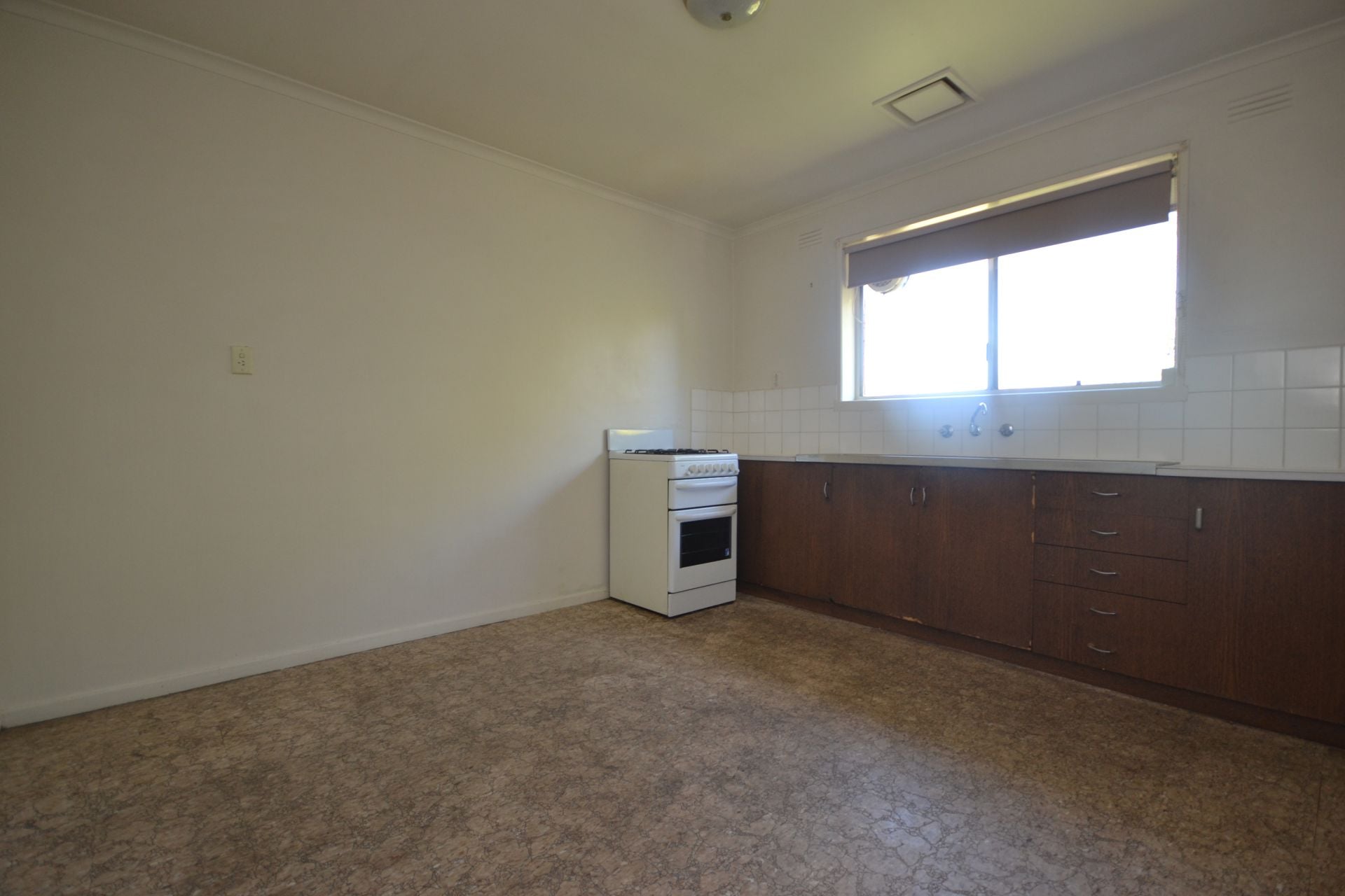 SUPER-SIZED LIVING IN A SUPERB LOCATION