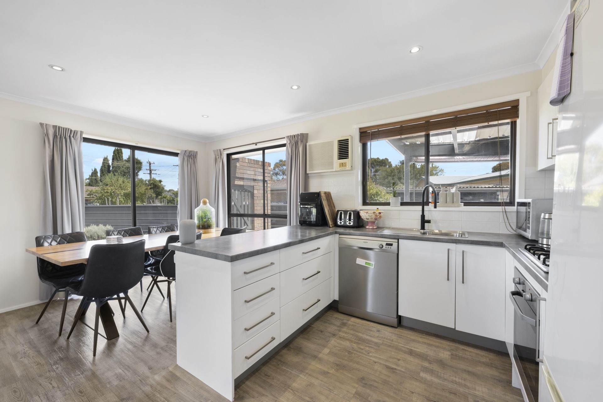 32 Hinkler Avenue Sebastopol VIC, Sebastopol - Thumbnail 8