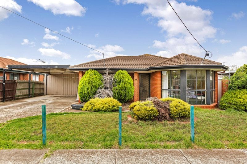 15 Butcher Crescent, Laverton - Thumbnail 2