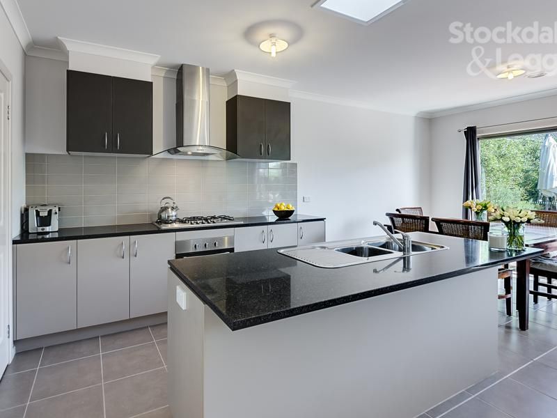 112 Everard Road MERNDA, Mernda - Thumbnail 8