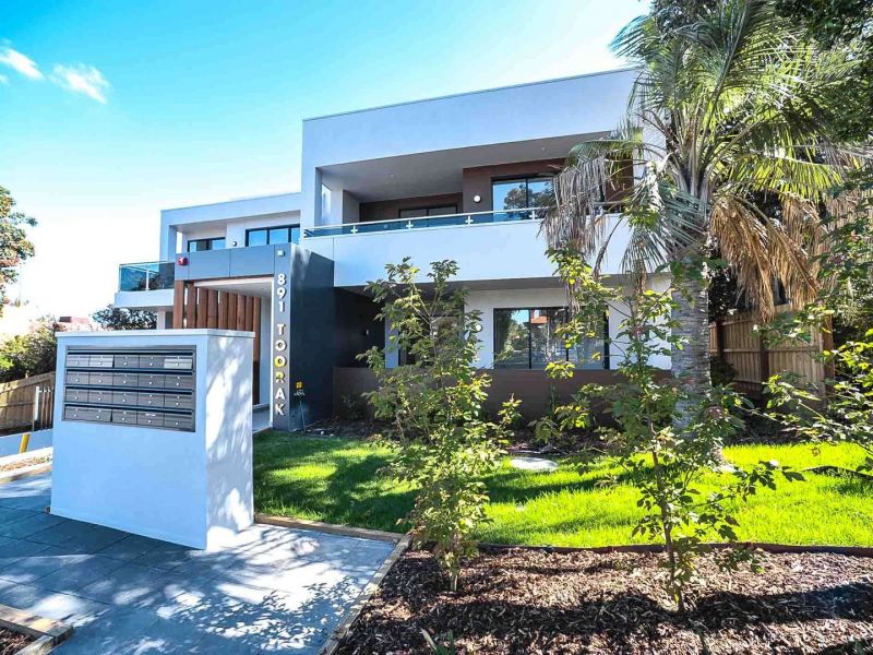 2/891 Toorak Road, Camberwell - Thumbnail 2