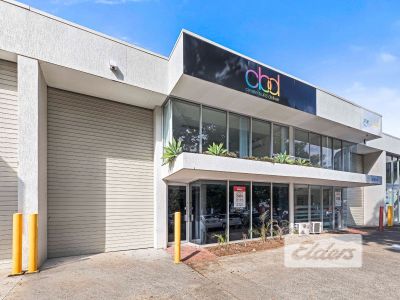 OFFICE/WAREHOUSE OPPORTUNITY IN WEST END: INVEST OR OWNER OCCUPY!!