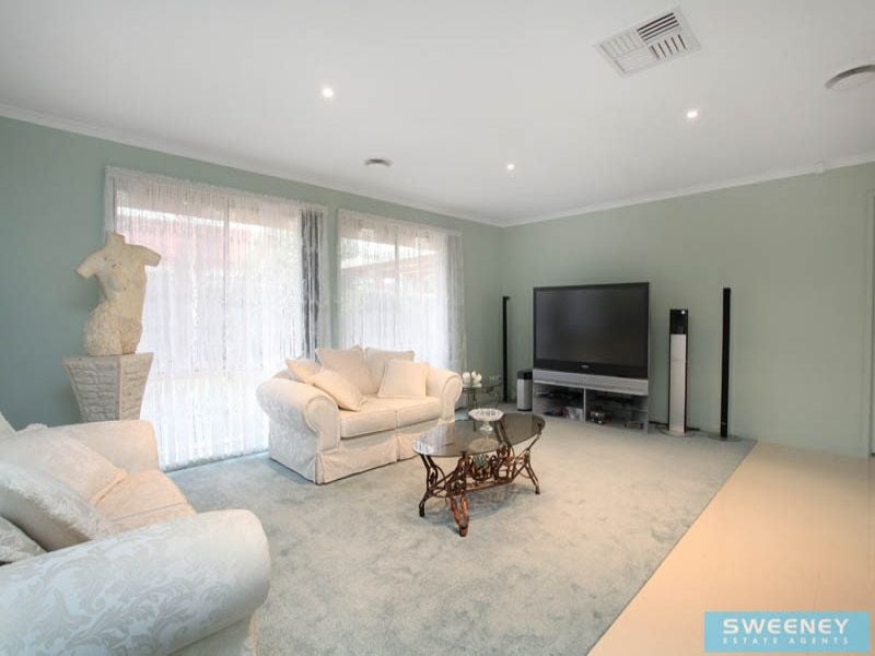 9 Elliott Court, Burnside - Thumbnail 7