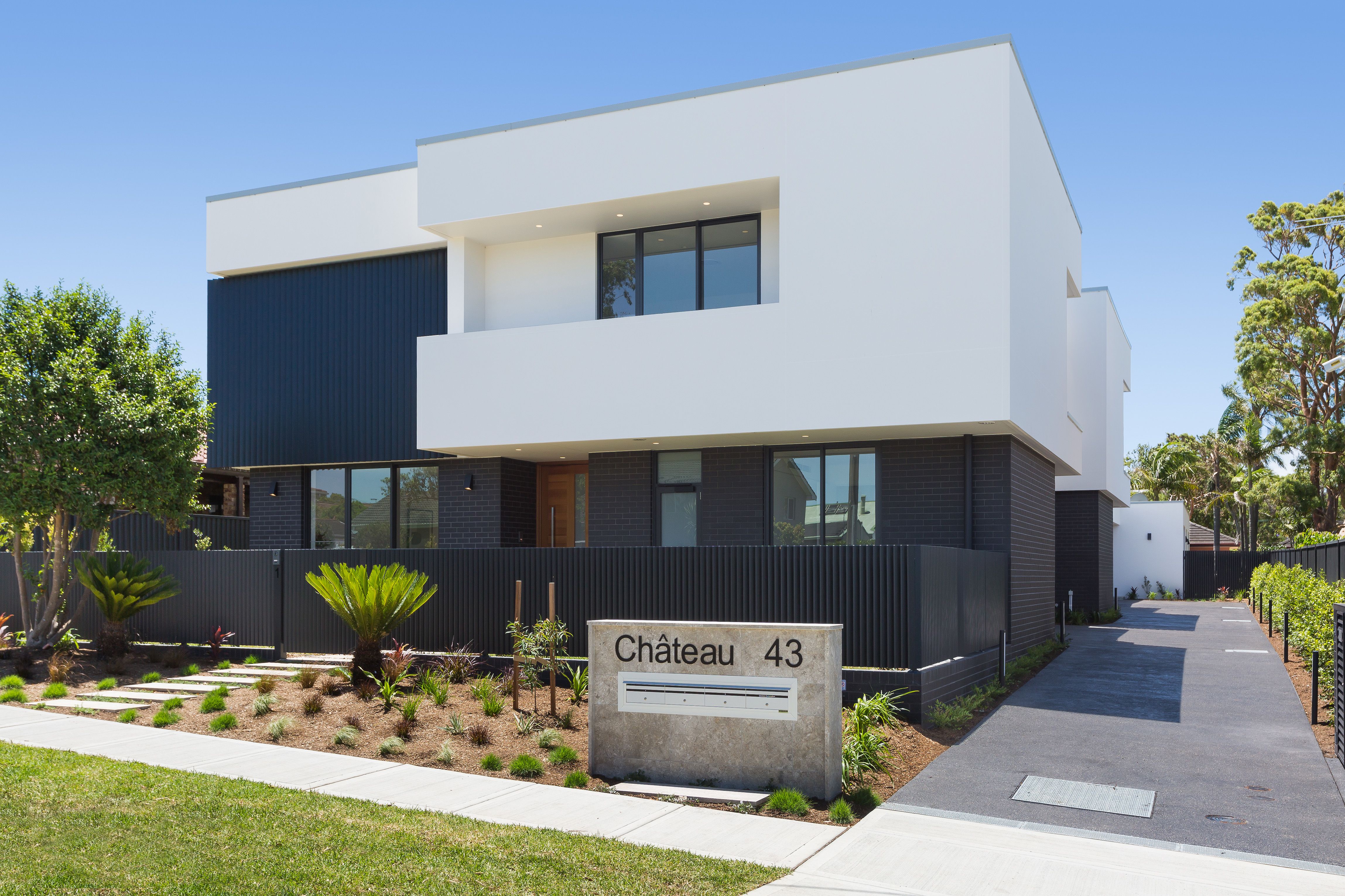 2/43 Epacris Ave CARINGBAH SOUTH 2229