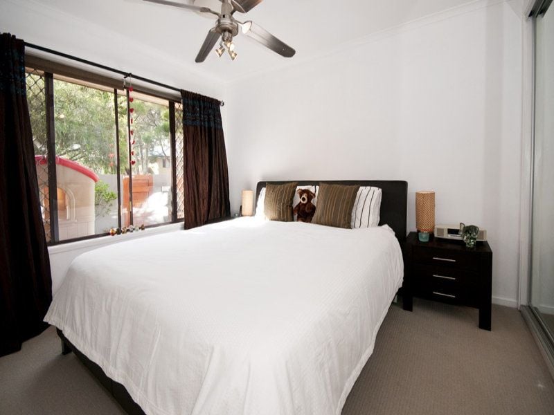 81 Wrigley Street MAROOCHYDORE QLD, Maroochydore - Thumbnail 2