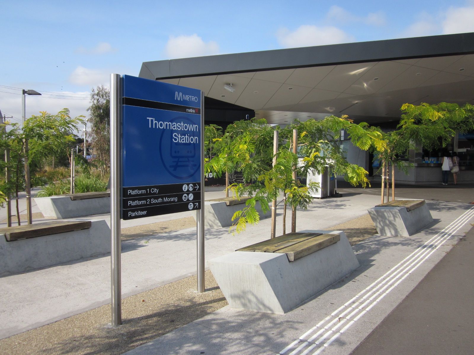 IDEALLY LOCATED TWO BEDROOM UNIT