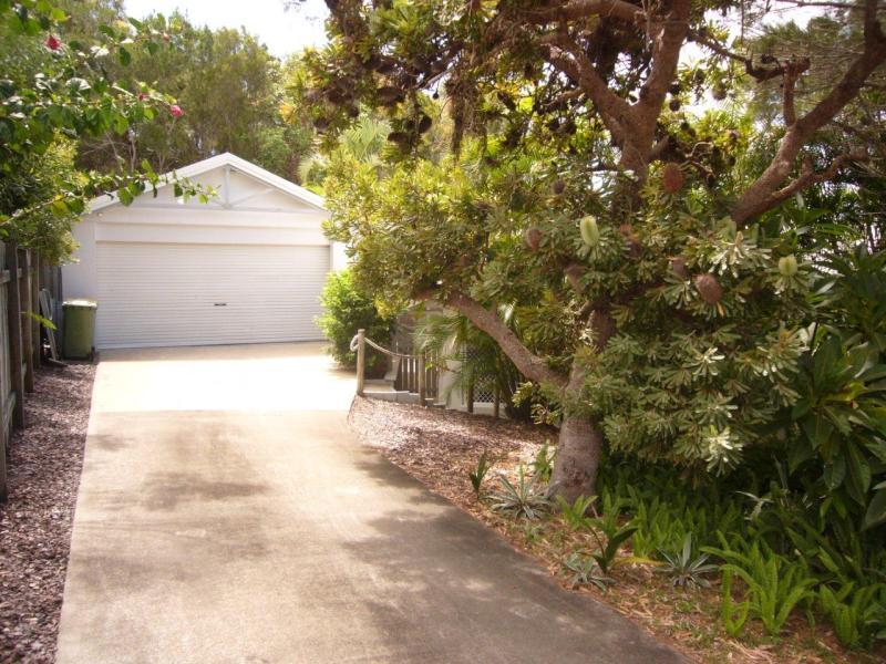 2 Naturi Street NOOSA HEADS QLD, Noosa Heads - Thumbnail 5