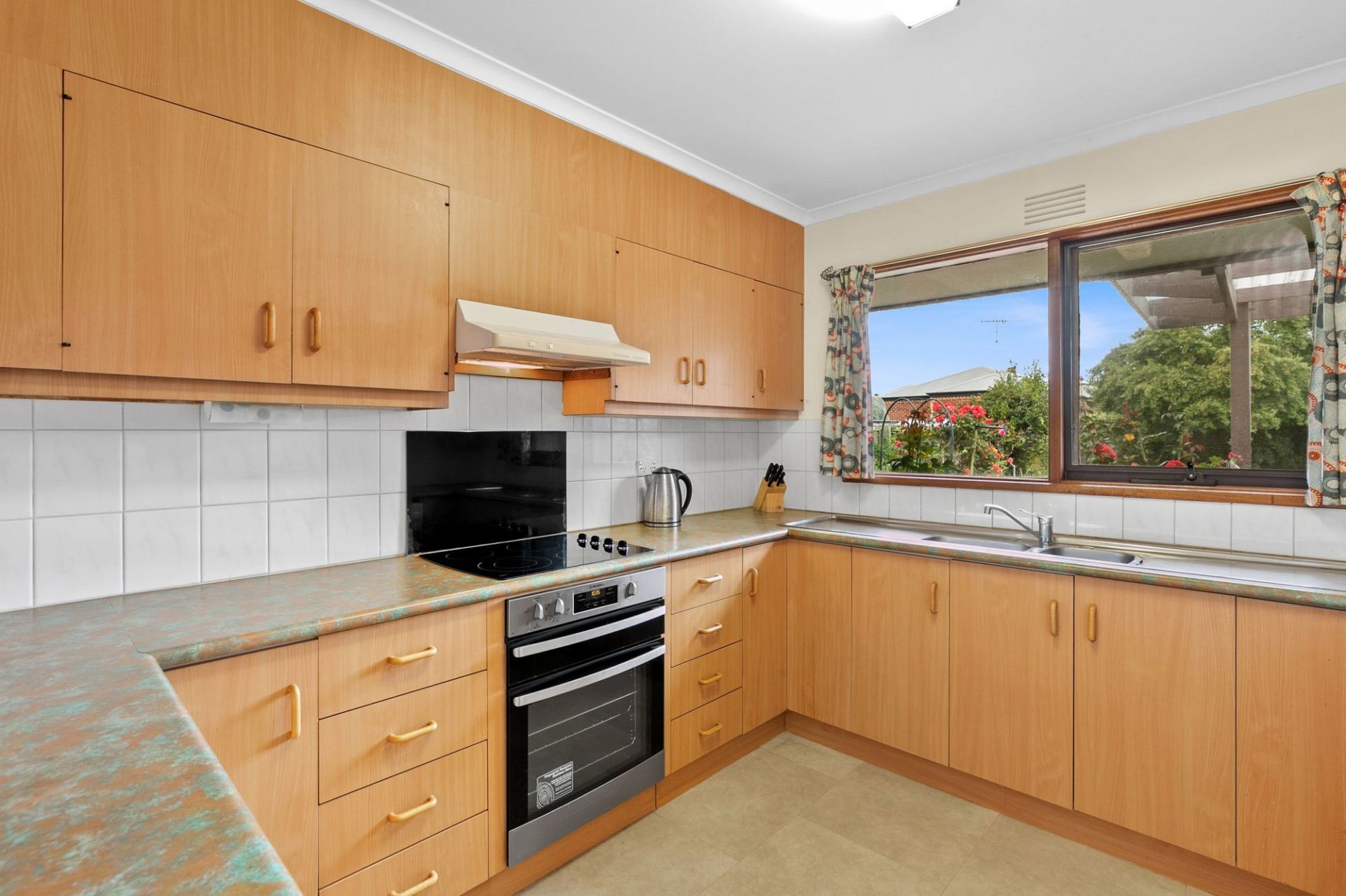 6 Lowe Street Ocean Grove VIC, Ocean Grove - Thumbnail 5