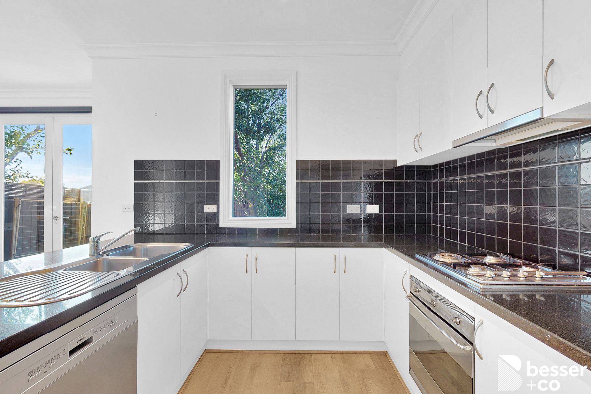 2/16 Nathan Grove, Caulfield South - Thumbnail 7