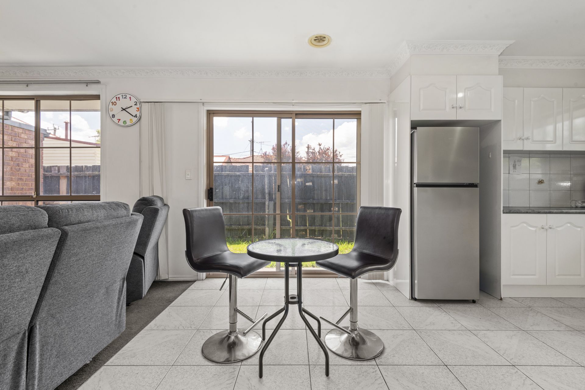 Spacious Unit in Ideal Locale