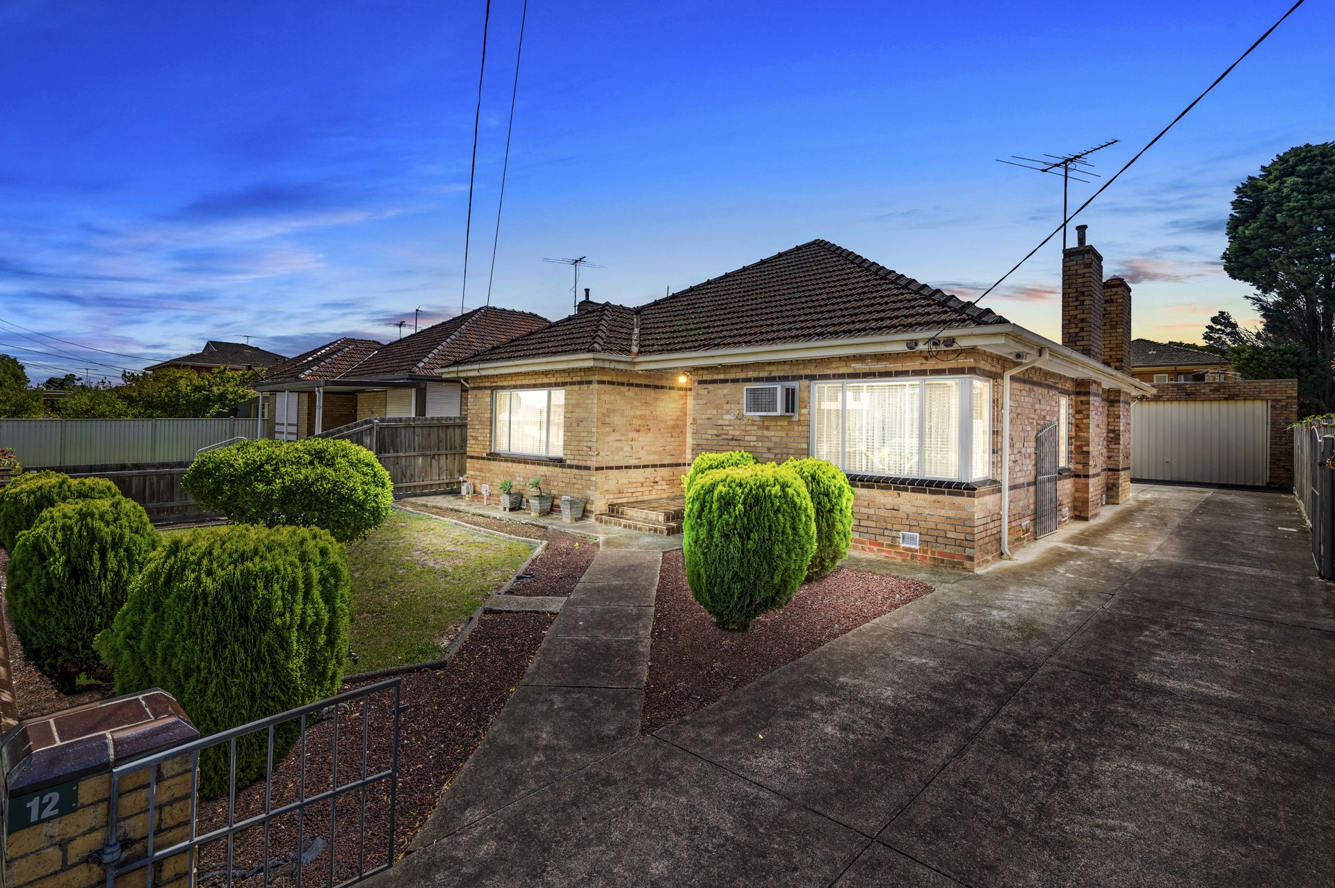LOCATION, POTENTIAL, LAND APPROX 650M2