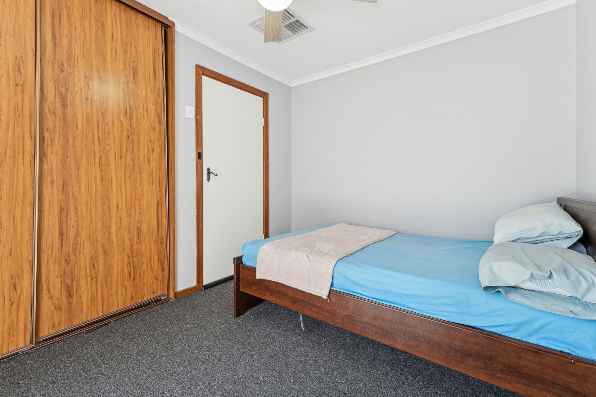 14 Chartwell Crescent, Paralowie - Thumbnail 7