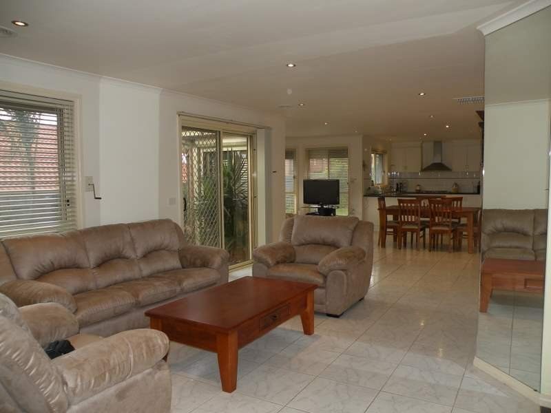 25 Elysee Avenue SOUTH MORANG, South Morang - Thumbnail 7