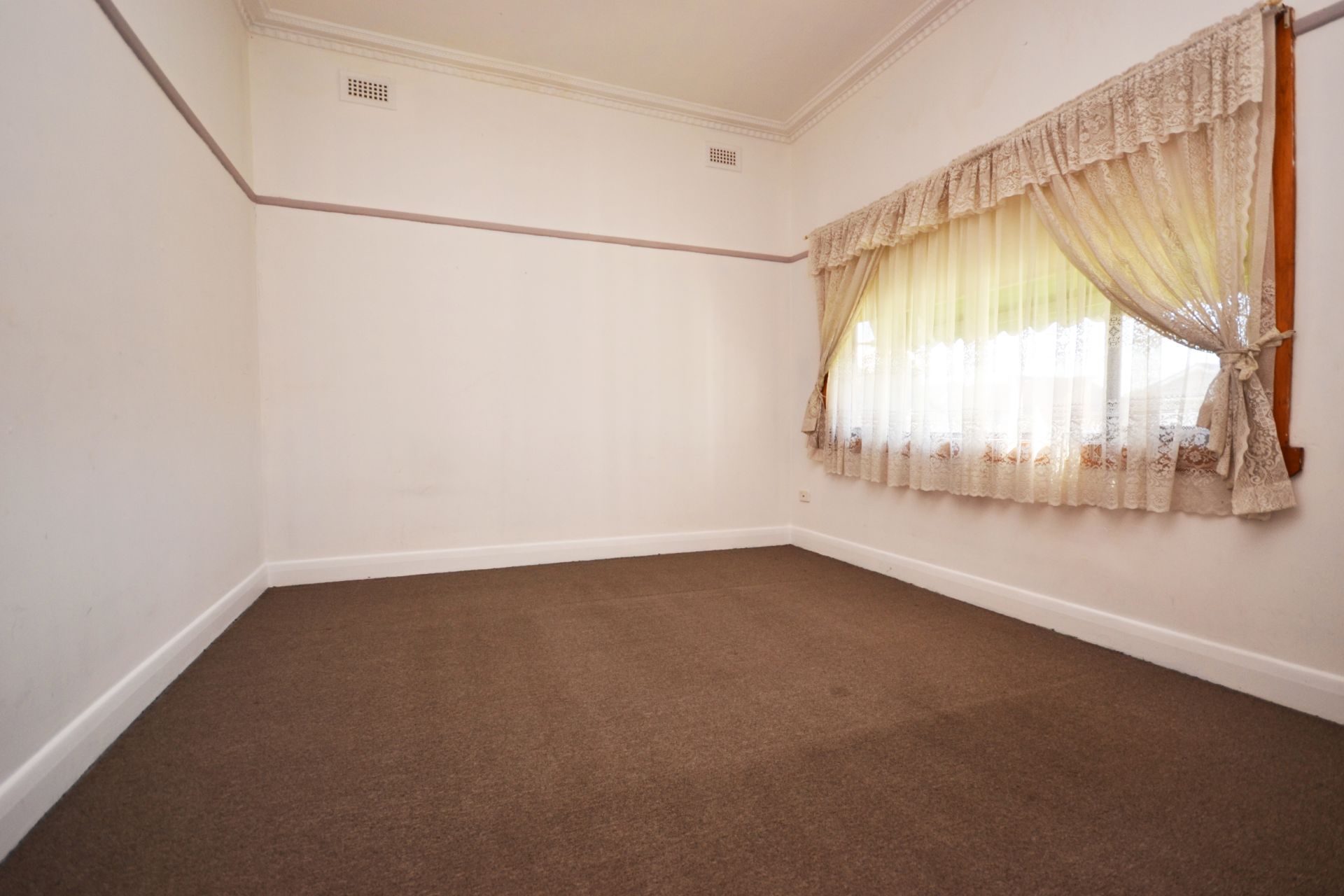 A GREAT OPPORTUNITY IN A PRIME LOCATION THAT BORDERS PRESTON