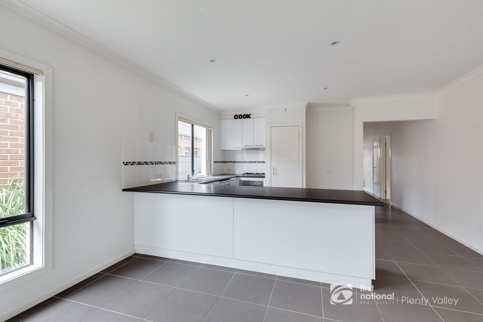 12 Dalziel Drive Mernda, Mernda - Thumbnail 6