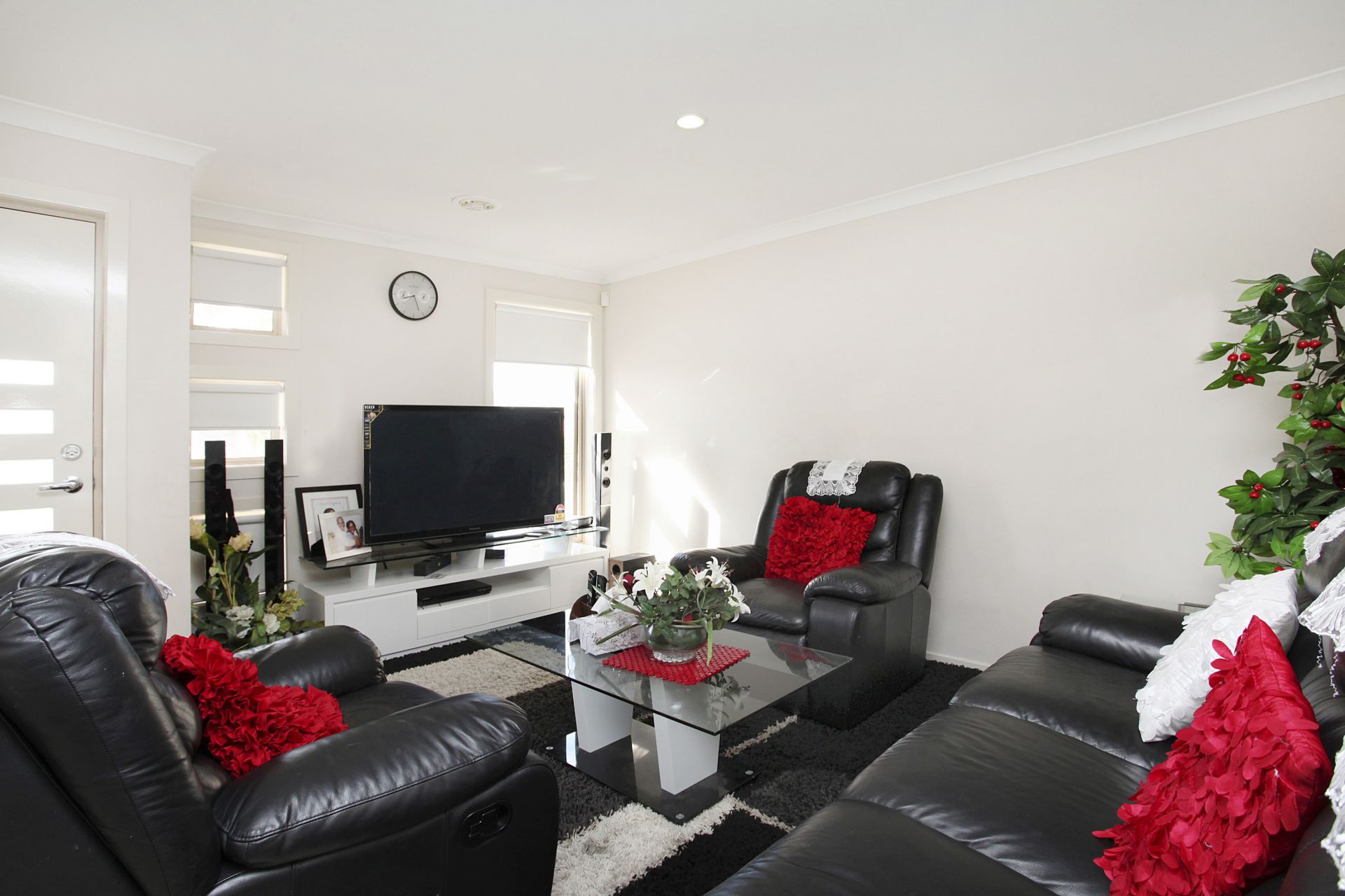 97 Pioneer Drive, Deer Park - Thumbnail 4