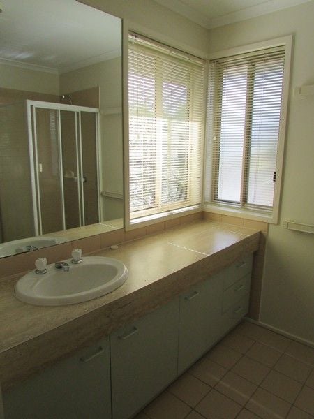**Lovely spacious 3 bedroom home**