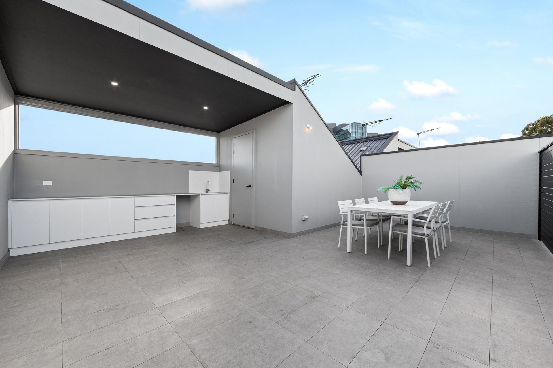 3/7 Coward Street, Footscray - Thumbnail 3