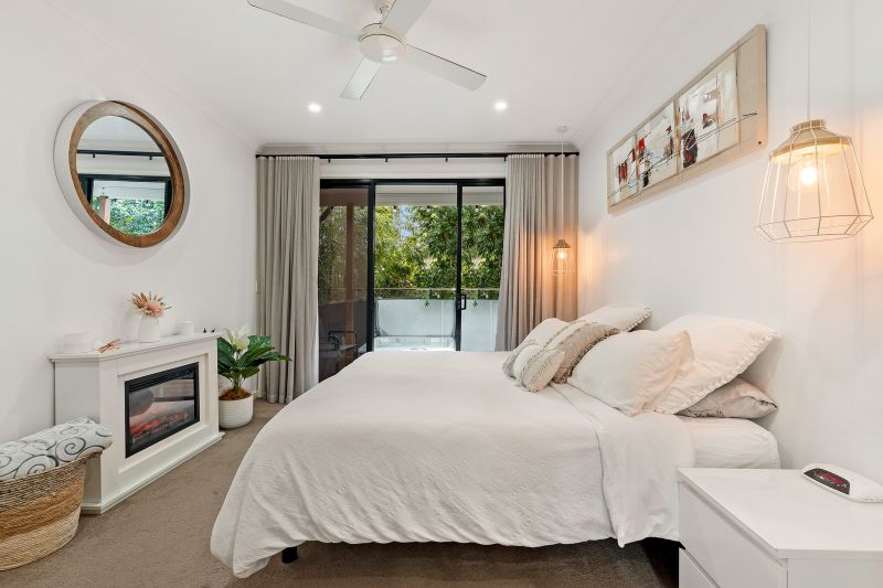 Real Estate For Sale 1/11 Chirn Crescent Labrador , QLD