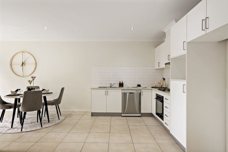 6/4 Ryrie Grove, Wollert