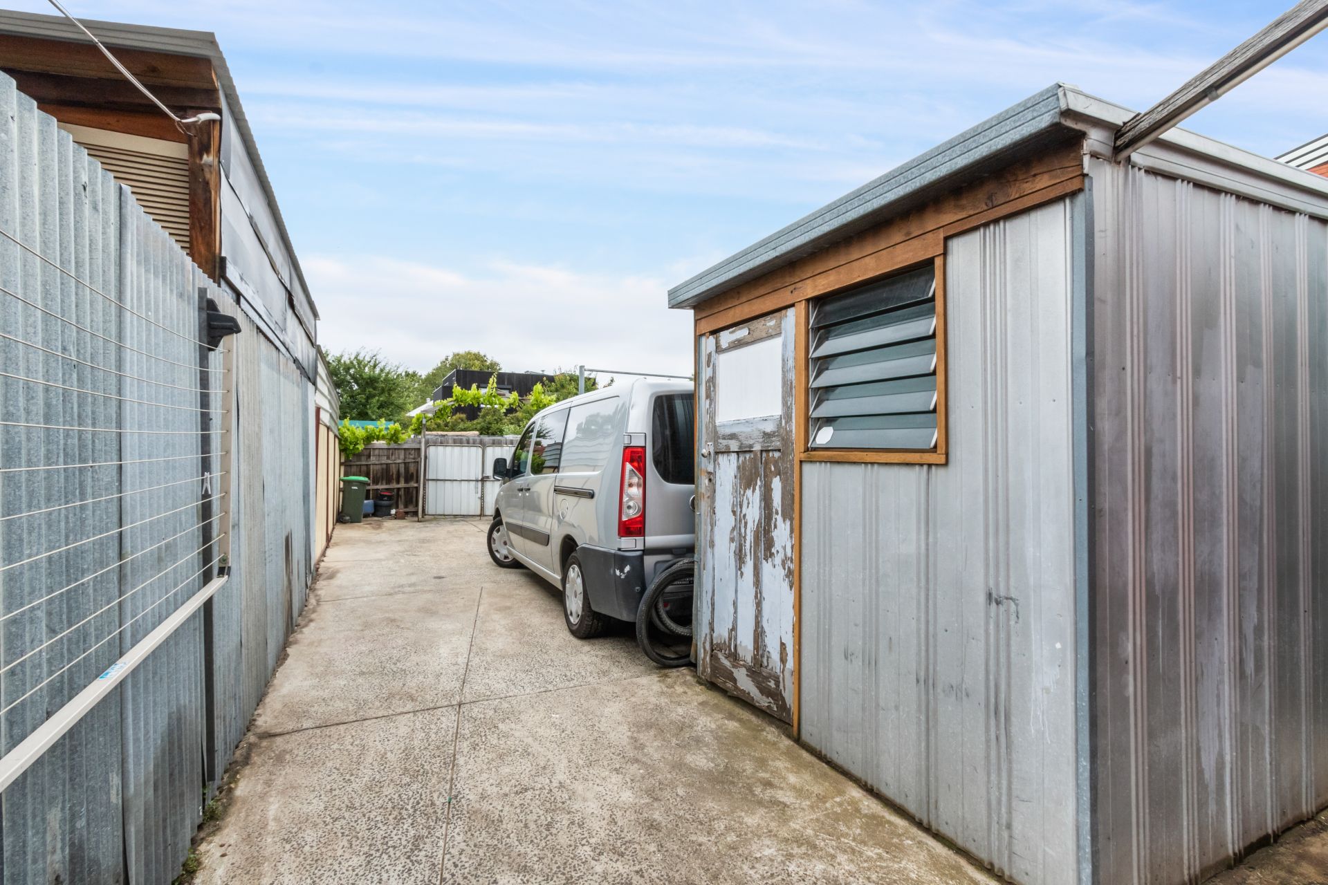 HIGH VISIBILITY RETAIL/OFFICE WITH DWELLING