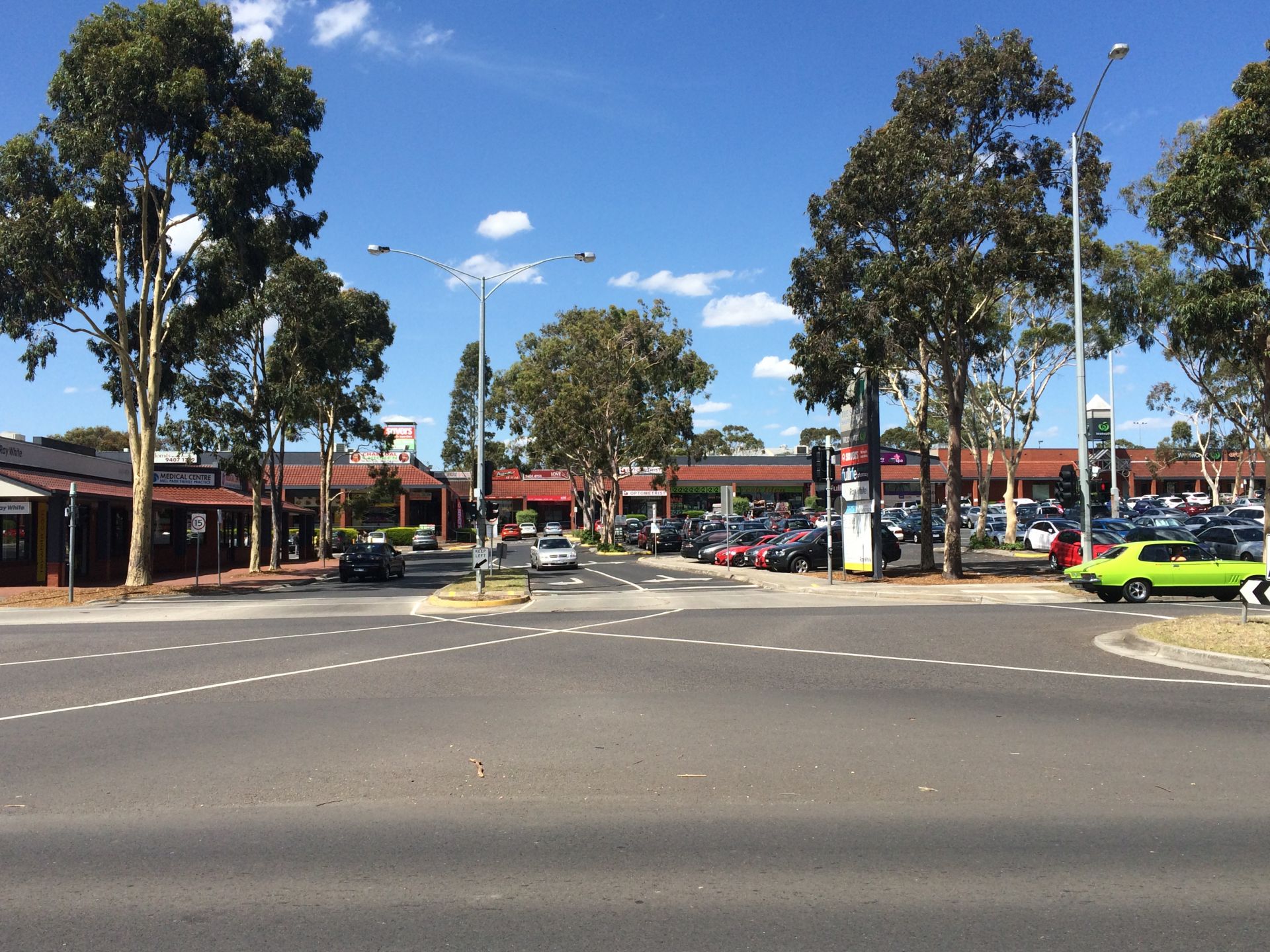 PRIME RETAIL/OFFICE SPACE - THE STABLES SHOPPING CENTRE