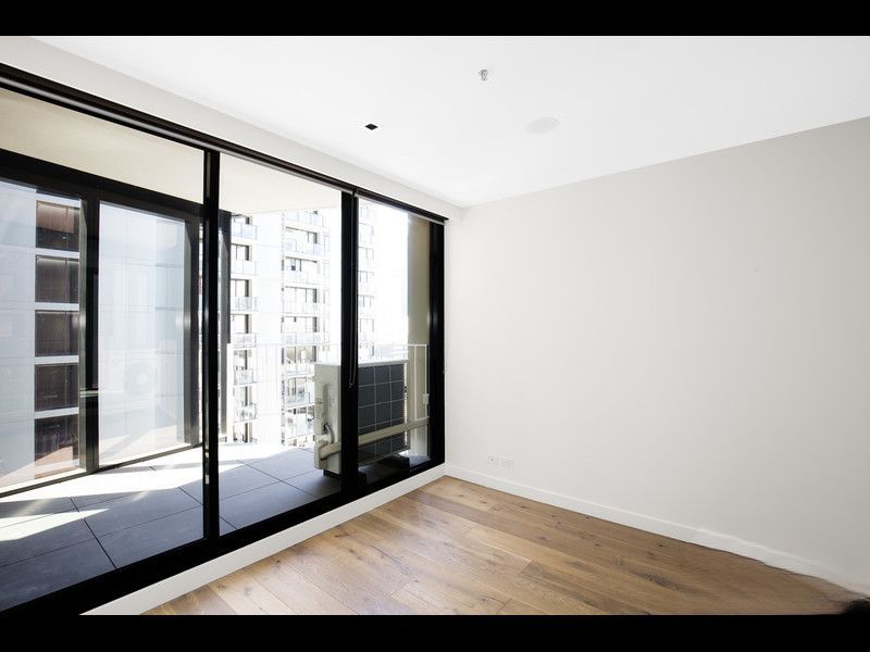 902/675-677 La Trobe Street, Docklands - Thumbnail 4