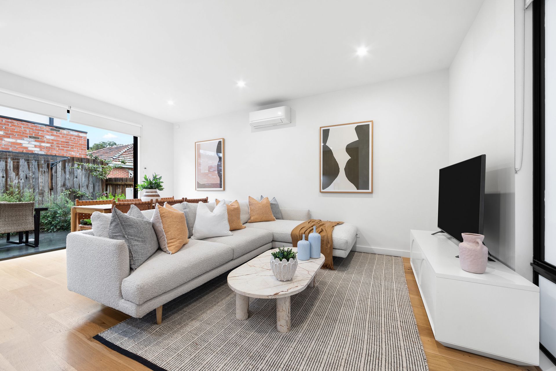 6/7 Coward Street, Footscray - Thumbnail 2