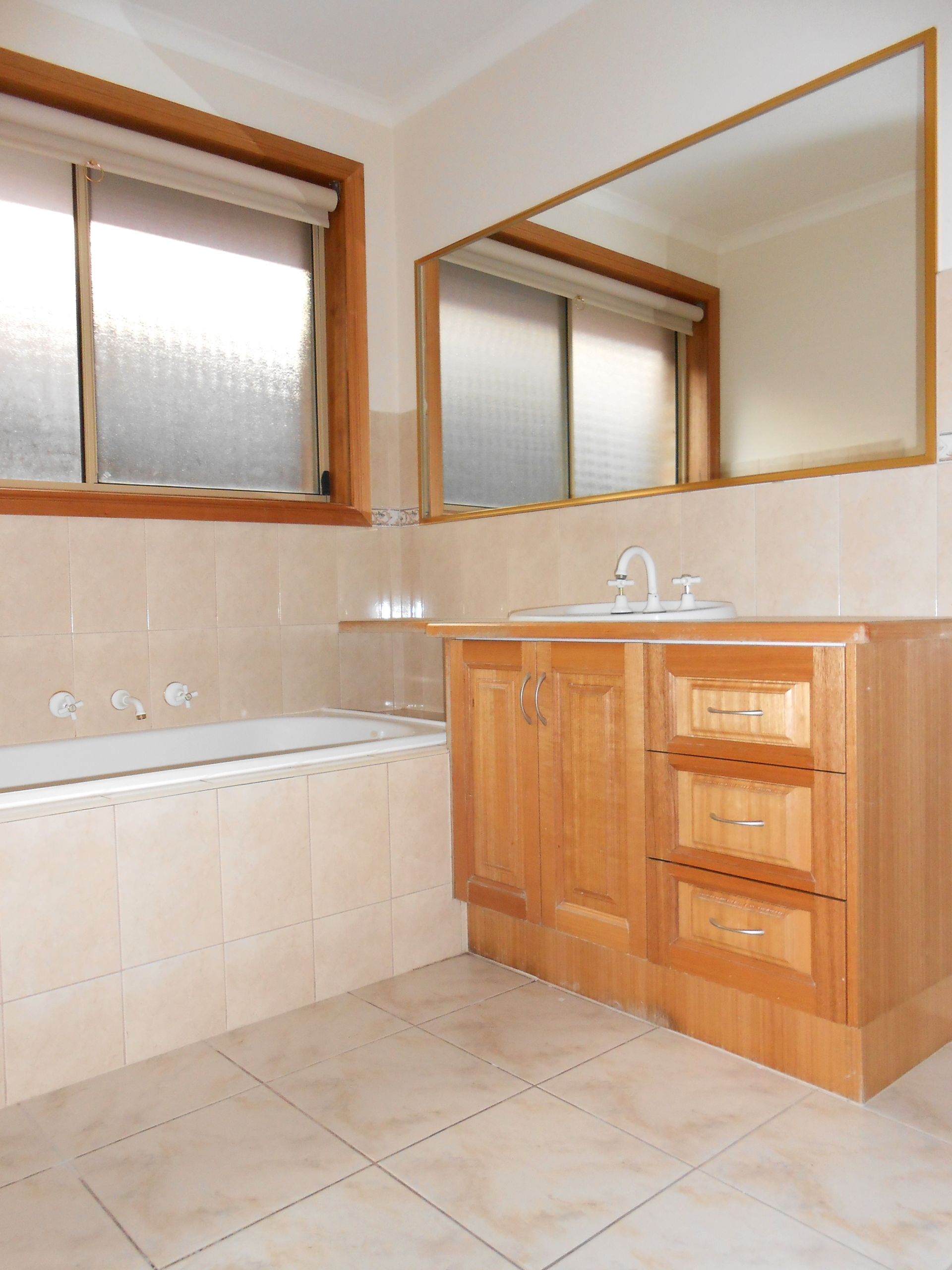 SIMPLY STUNNING FOUR BEDROOM HOME