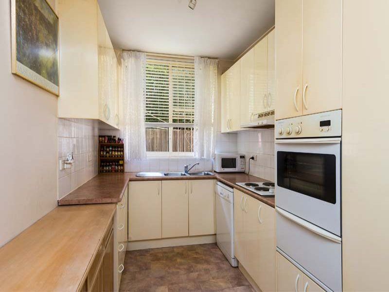 2/10 Westleigh Street NEUTRAL BAY NSW, Bay - Thumbnail 2