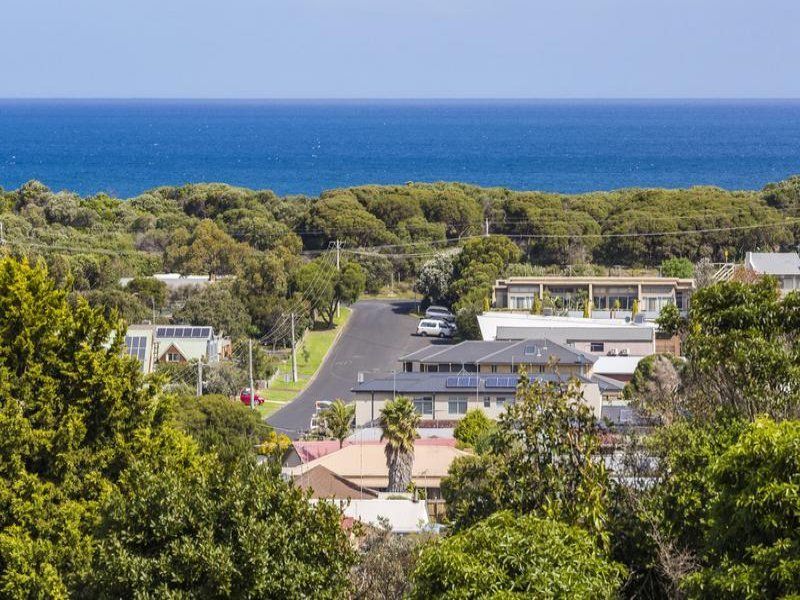 18 Canis Crescent OCEAN GROVE VIC, Ocean Grove - Thumbnail 6