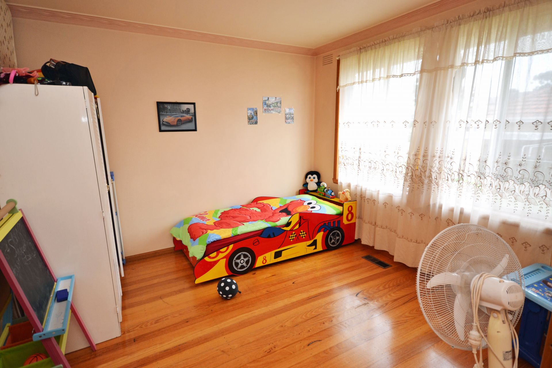 INVITING FAMILY HOME