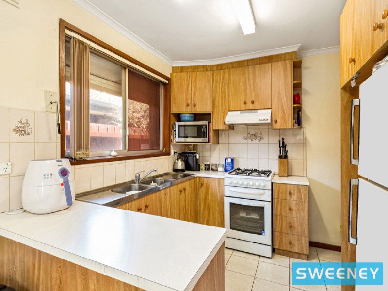 92 Merton Street, Altona Meadows - Thumbnail 4