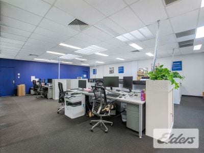 RARE GROUND FLOOR OFFICE ON MONTAGUE ROAD!