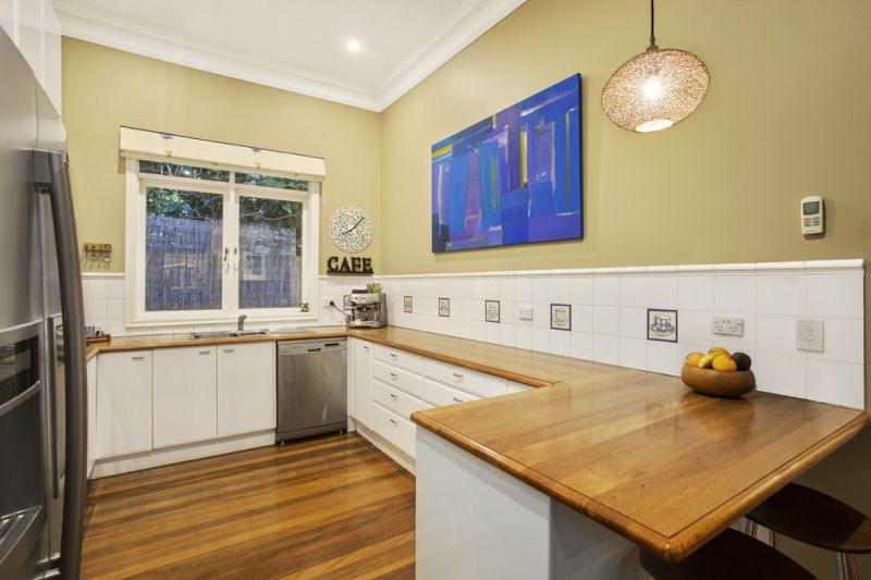 17 Albany Crescent, Surrey Hills - Thumbnail 4