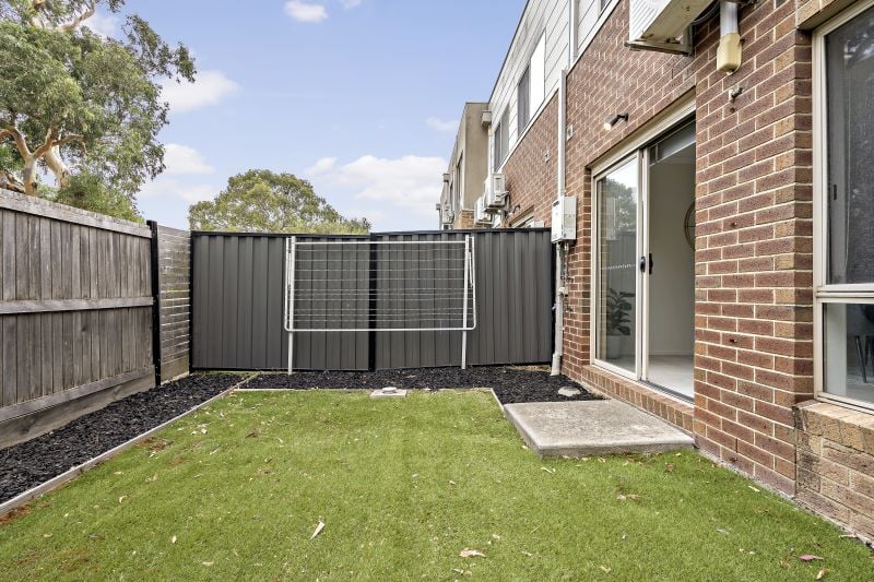 6/4 Ryrie Grove, Wollert