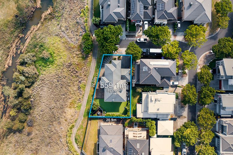 10 Creekview Place, Caroline Springs - Thumbnail 3