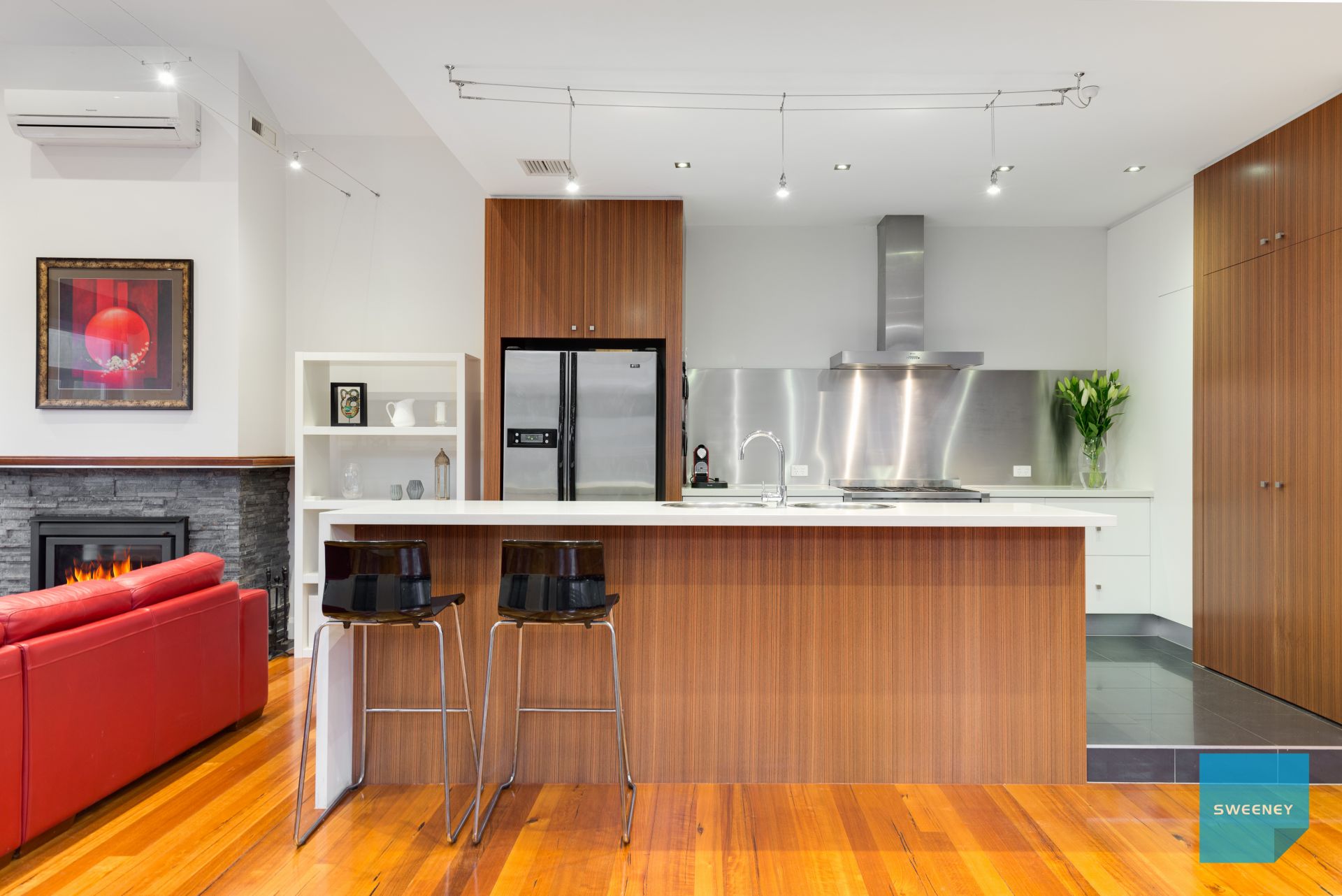 12 Great Barr Crescent, Caroline Springs - Thumbnail 4