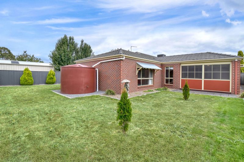 9 Copeworth Court Alfredton VIC, Alfredton - Thumbnail 2