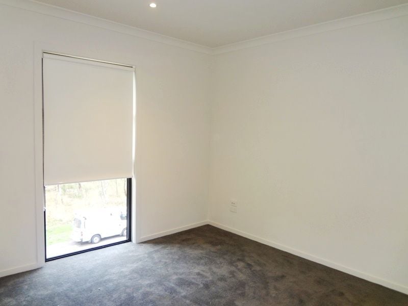 212/40 Bush Boulevard, Mill Park