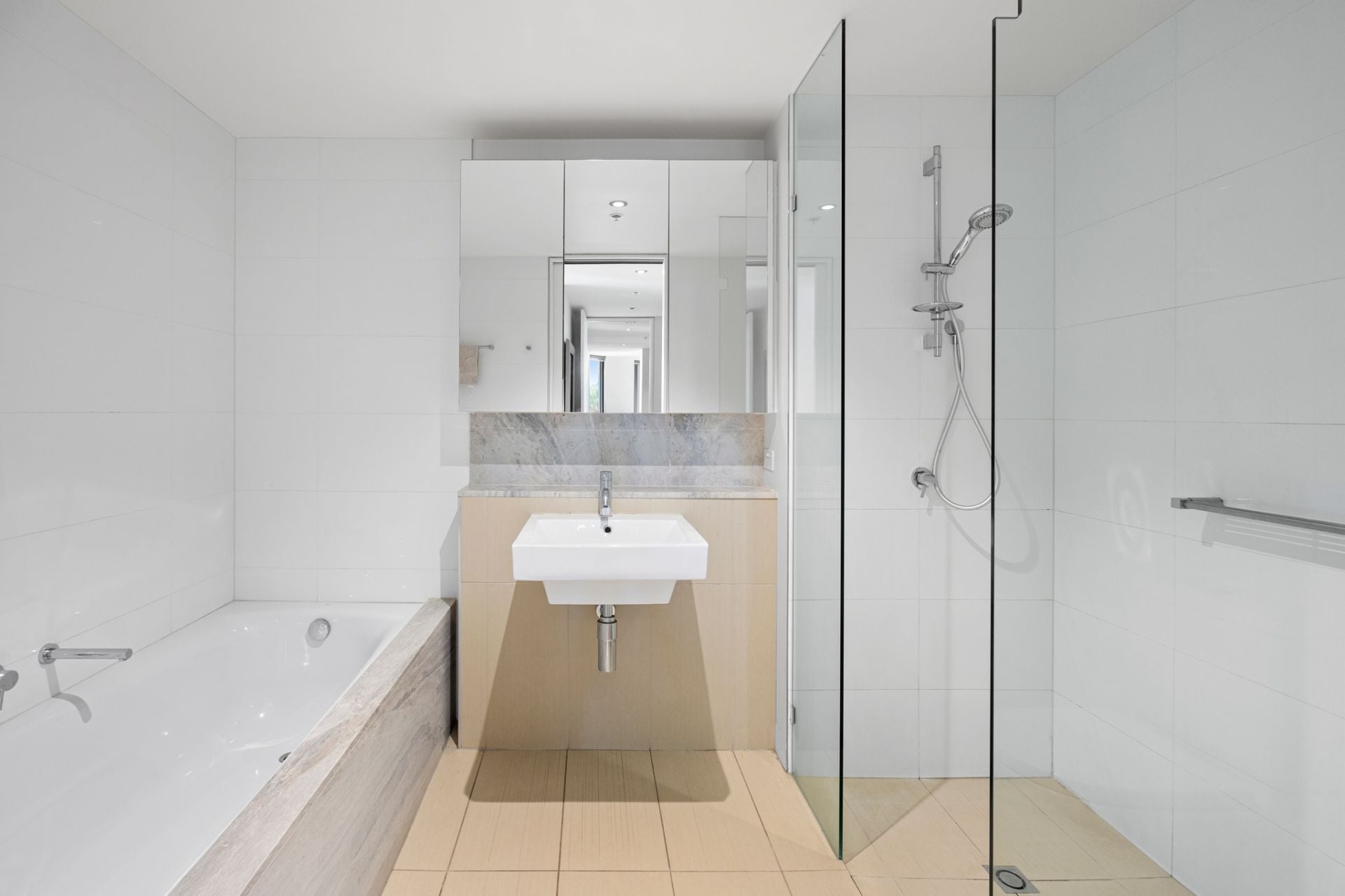402/770A Toorak Road, Glen Iris - Thumbnail 8