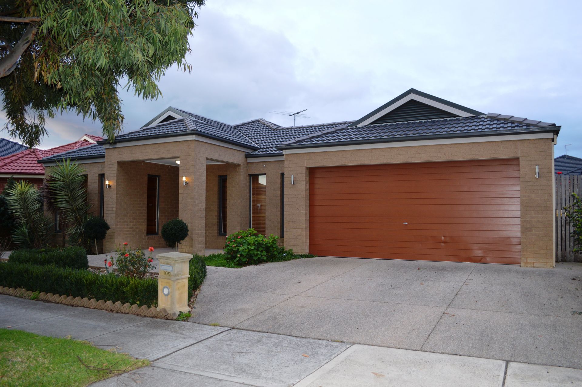 LOVE THE LOCATION, ADORE THE HOME   *Insp Thu 30th Jul @ 4:00pm & Sat 1st Aug @ 11:40am*