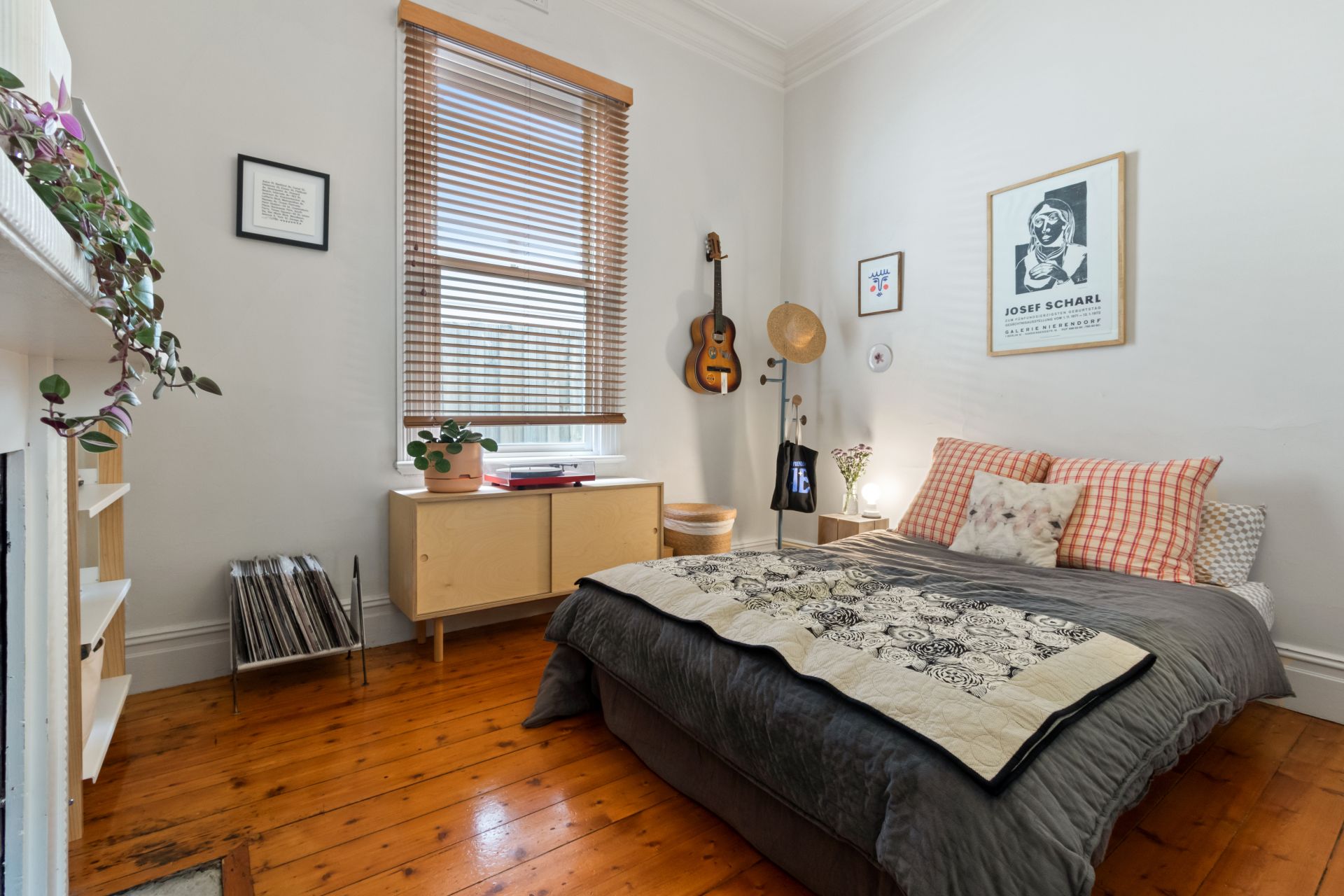 Perfect Edwardian Home in a Prized Location!