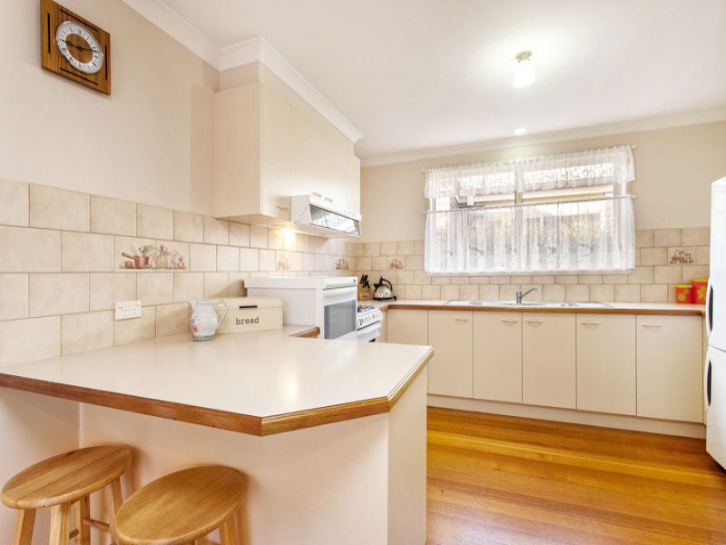 15 Brennan   Crt, Altona Meadows - Thumbnail 5
