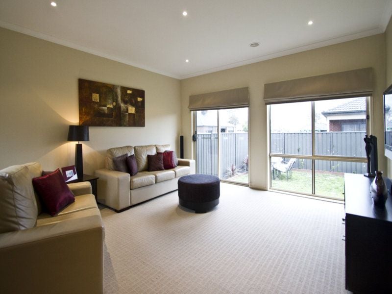 5 Kilburnie Drive MERNDA, Mernda - Thumbnail 8